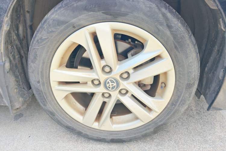 Used Toyota Levin 2019 185T CVT Luxury Edition China VI Standard Right Front Wheel Hub