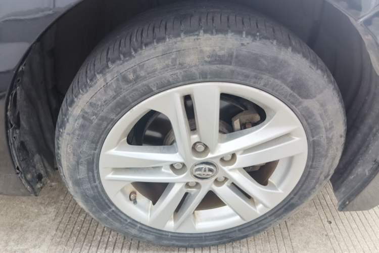 Used Toyota Levin 2019 Dual-Engine 1.8H E-CVT Luxury Edition China VI Standard Right Front Wheel Hub