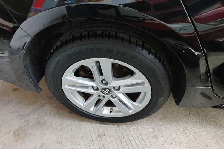 Used Toyota Levin 2019 185T CVT Luxury Edition China VI Standard Right Rear Wheel Hub
