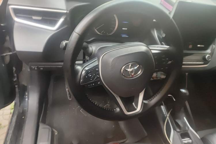 Used Toyota Levin 2019 Dual-Engine 1.8H E-CVT Luxury Edition China VI Standard Steering Wheel