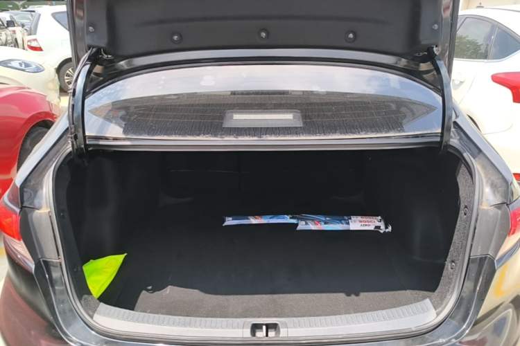 Used Toyota Levin 2019 185T CVT Luxury Edition China VI Standard Trunk