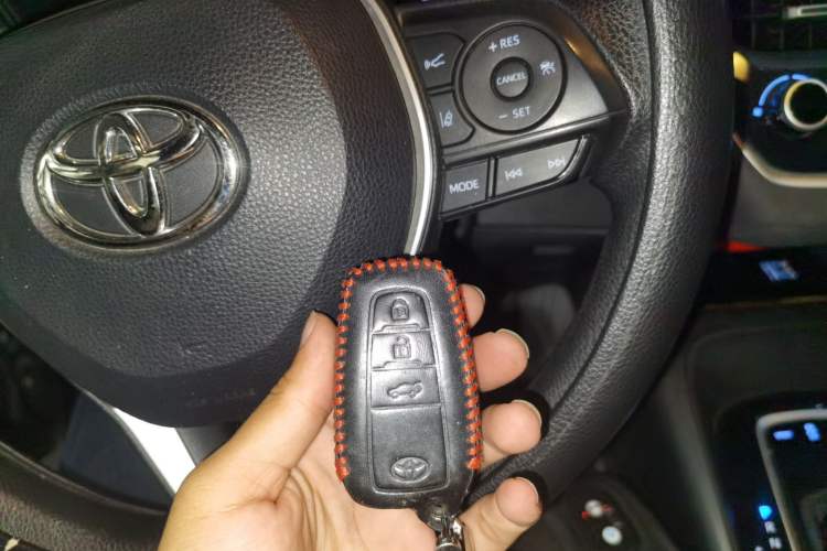 Used Toyota Levin 2019 185T CVT Luxury Edition China VI Standard Vehicle Key