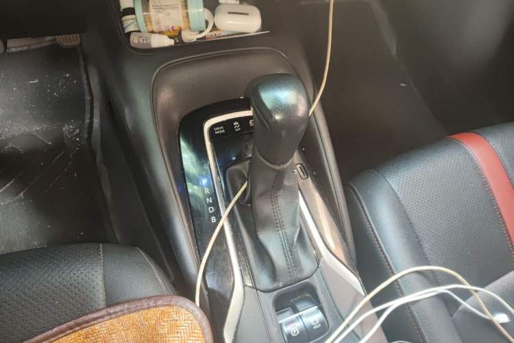 Used Toyota Levin 2019 Dual-Engine 1.8H E-CVT Luxury Edition China VI Standard Vehicle Key