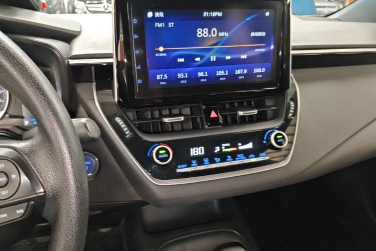 Used Toyota Levin 2019 Dual-Engine 1.8H E-CVT Luxury Edition China VI Standard Audio And AC Panel