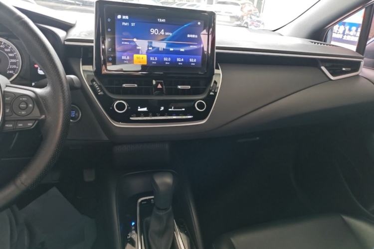 Used Toyota Levin 2019 185T CVT Sport Edition China VI Standard Center Console
