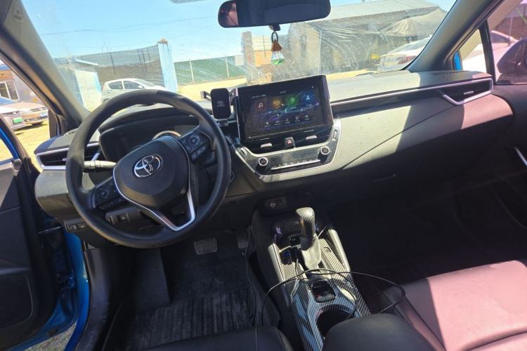 Used Toyota Levin 2019 Dual-Engine 1.8H E-CVT Luxury Edition China VI Standard Center Console