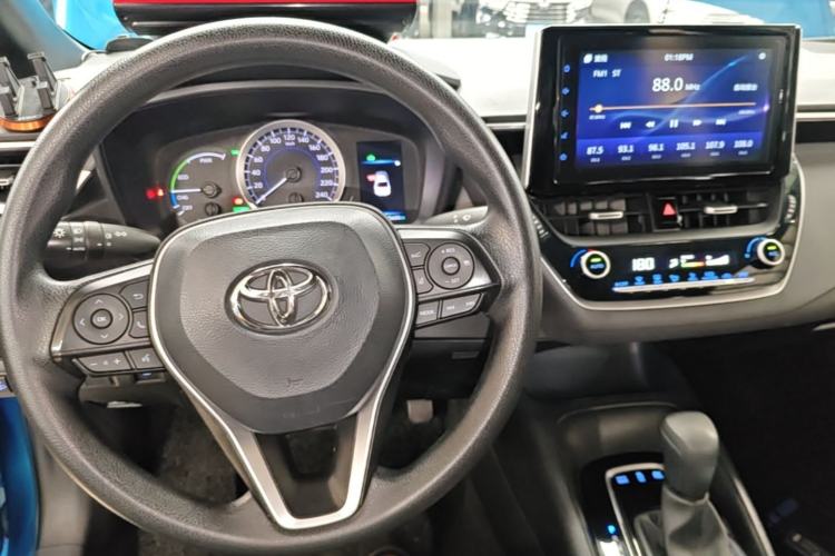 Used Toyota Levin 2019 Dual-Engine 1.8H E-CVT Luxury Edition China VI Standard Center Console