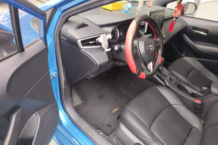 Used Toyota Levin 2019 185T CVT Luxury Edition China VI Standard Driver Seat