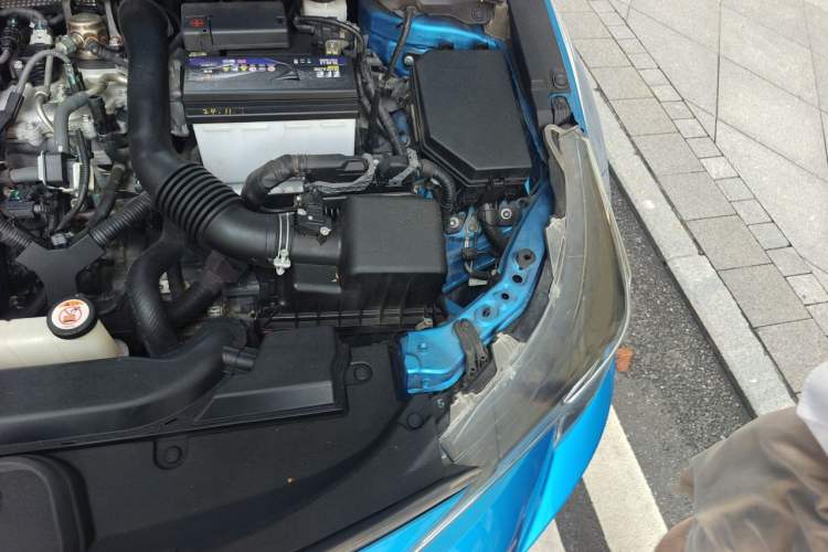 Used Toyota Levin 2019 185T CVT Luxury Edition China VI Standard Engine Bay Left