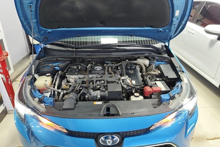 Used Toyota Levin 2019 Dual-Engine 1.8H E-CVT Luxury Edition China VI Standard Engine Bay