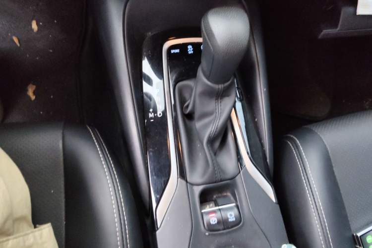 Used Toyota Levin 2019 185T CVT Luxury Edition China VI Standard Gear Lever