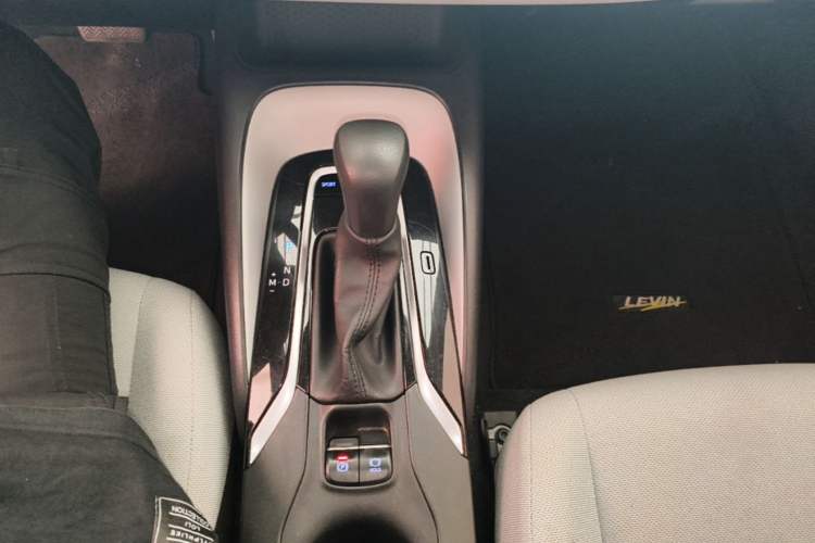 Used Toyota Levin 2019 185T CVT Luxury Edition China VI Standard Gear Lever