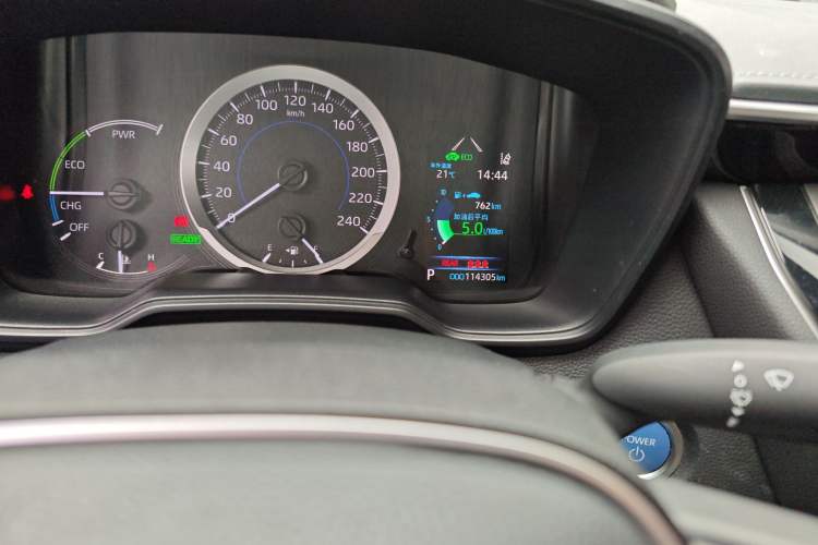 Used Toyota Levin 2019 Dual-Engine 1.8H E-CVT Luxury Edition China VI Standard Odometer Close Up