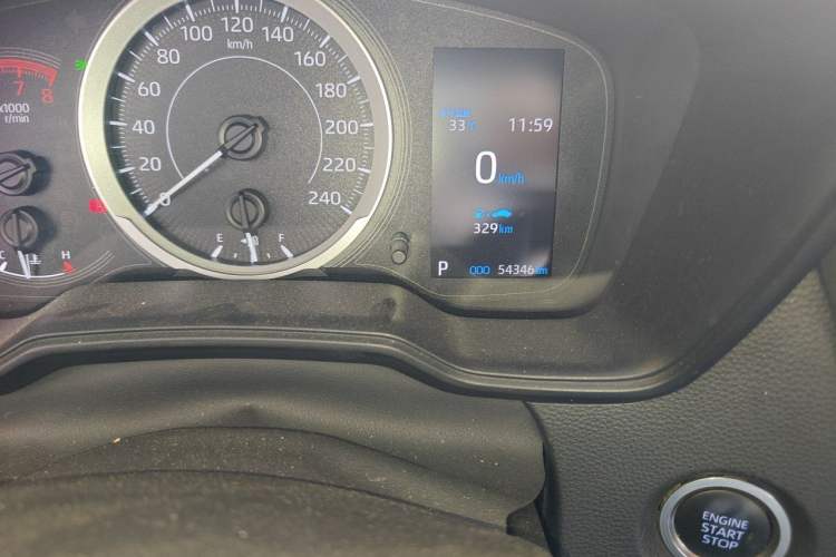 Used Toyota Levin 2019 185T CVT Luxury Edition China VI Standard Odometer Close Up