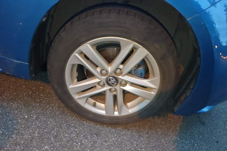 Used Toyota Levin 2019 185T CVT Luxury Edition China VI Standard Right Front Wheel Hub