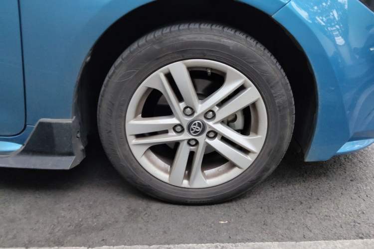 Used Toyota Levin 2019 185T CVT Luxury Edition China VI Standard Right Front Wheel Hub