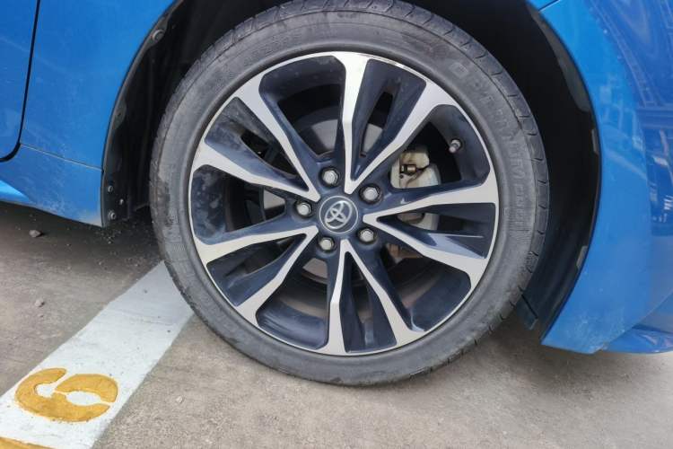 Used Toyota Levin 2019 185T CVT Sport Edition China VI Standard Right Front Wheel Hub