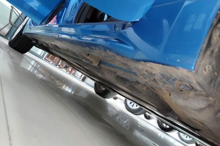 Used Toyota Levin 2019 Dual-Engine 1.8H E-CVT Luxury Edition China VI Standard Right Side Sill