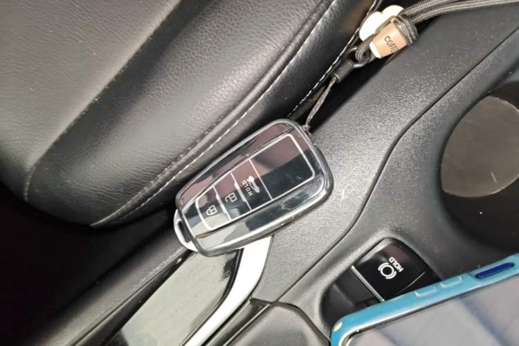 Used Toyota Levin 2019 185T CVT Sport Edition China VI Standard Vehicle Key