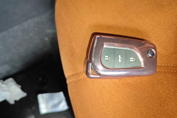 Used Toyota Levin 2019 185T CVT Entry-Level Version China V Standard Vehicle Key