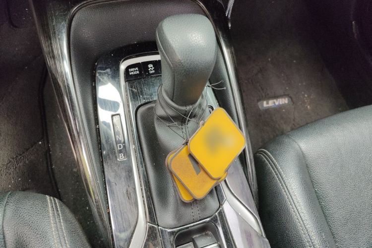 Used Toyota Levin 2019 Dual-Engine 1.8H E-CVT Luxury Edition China V Standard Gear Lever