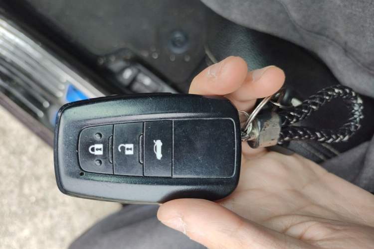 Used Toyota Levin 2019 Dual-Engine 1.8H E-CVT Luxury Edition China V Standard Interior 1