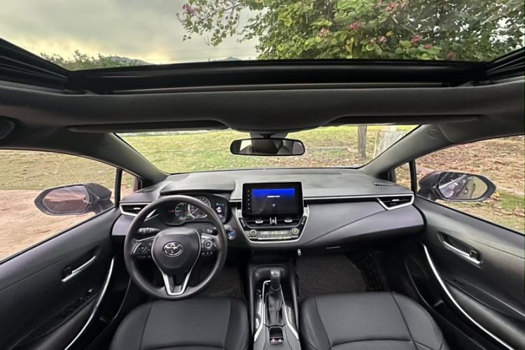 Used Toyota Levin 2019 Dual-Engine 1.8H E-CVT Luxury Edition China VI Standard Interior 1
