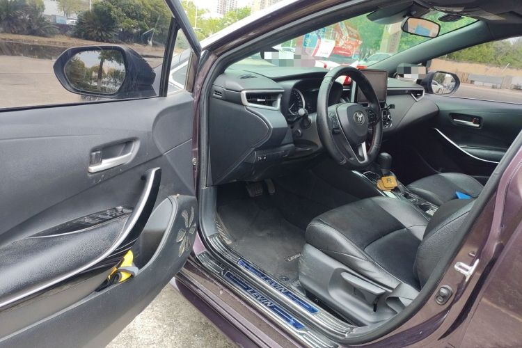 Used Toyota Levin 2019 Dual-Engine 1.8H E-CVT Luxury Edition China V Standard Interior 3