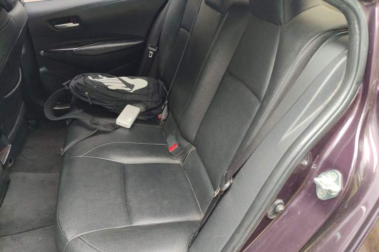 Used Toyota Levin 2019 Dual-Engine 1.8H E-CVT Luxury Edition China V Standard Interior 4
