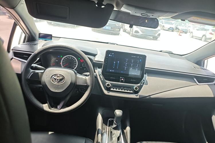 Used Toyota Levin 2019 185T CVT Entry-Level Version China VI Standard Center Console