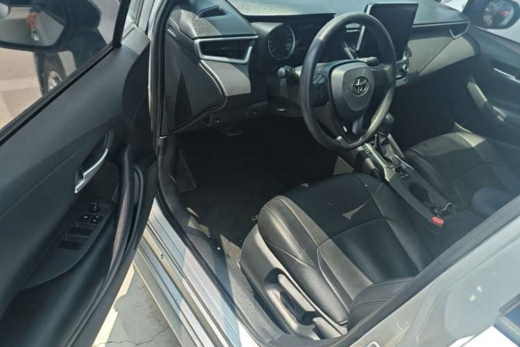 Used Toyota Levin 2019 185T CVT Entry-Level Version China VI Standard Driver Seat