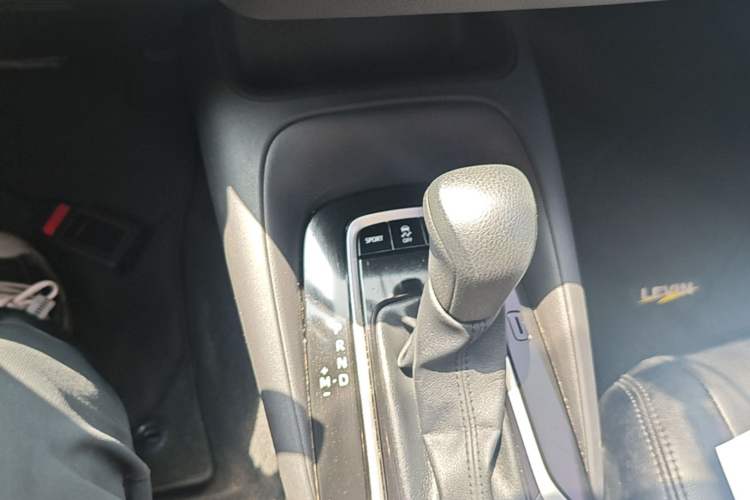 Used Toyota Levin 2019 185T CVT Entry-Level Version China VI Standard Gear Lever