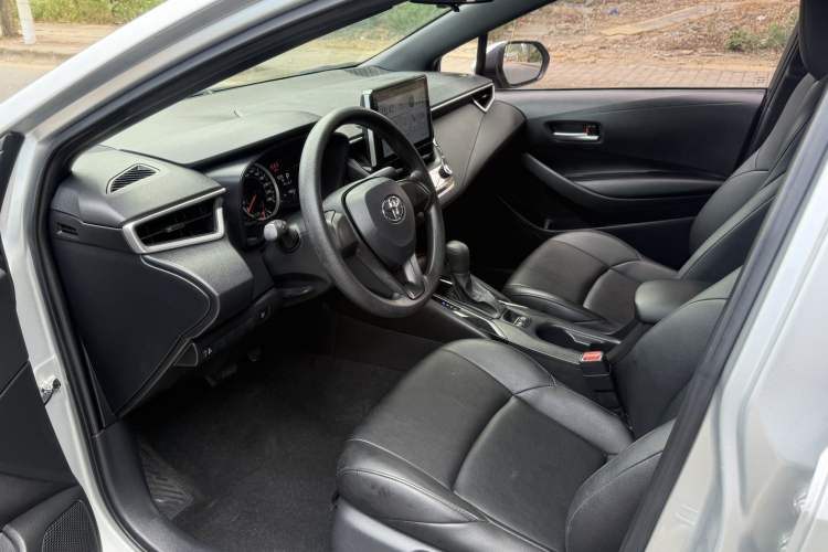 Used Toyota Levin 2019 185T CVT Entry-Level Version China VI Standard Interior 3