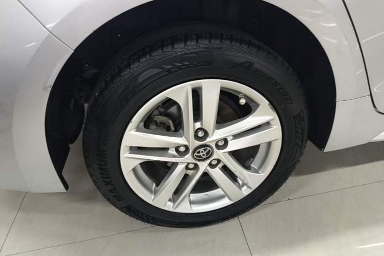 Used Toyota Levin 2019 185T CVT Entry-Level Version China VI Standard Right Rear Wheel Hub