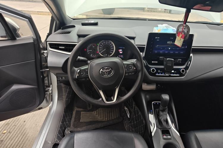 Used Toyota Levin 2019 185T CVT Luxury Edition China VI Standard Steering Wheel
