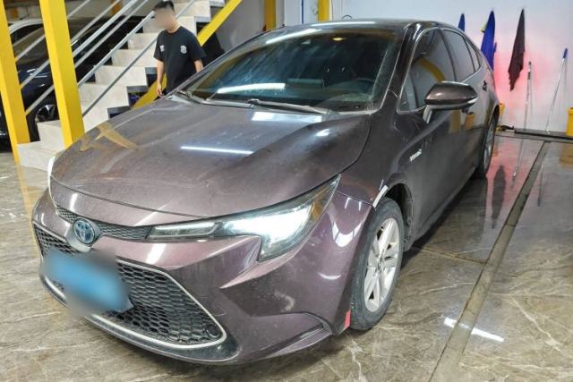 Ojetý Toyota Levin 2019 Dual-Engine 1.8H E-CVT Luxury Edition China VI Standard