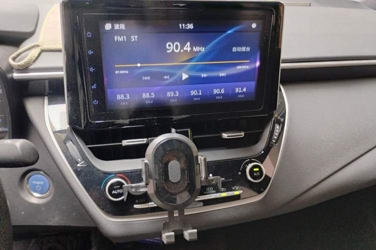 Used Toyota Levin 2019 Dual-Engine 1.8H E-CVT Luxury Edition China VI Standard Audio And AC Panel