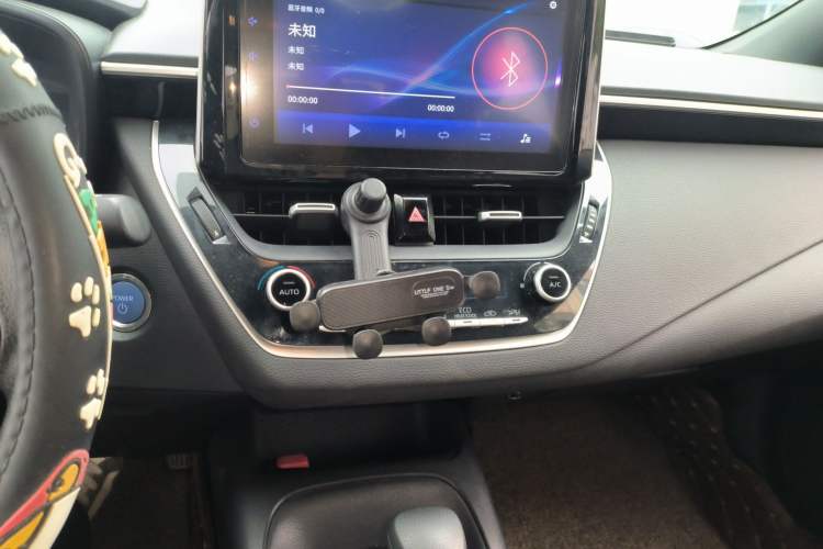 Used Toyota Levin 2019 Dual-Engine 1.8H E-CVT Luxury Edition China VI Standard Audio And AC Panel