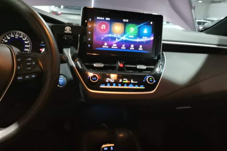 Used Toyota Levin 2019 Dual-Engine 1.8H E-CVT Luxury Edition China VI Standard Audio And AC Panel
