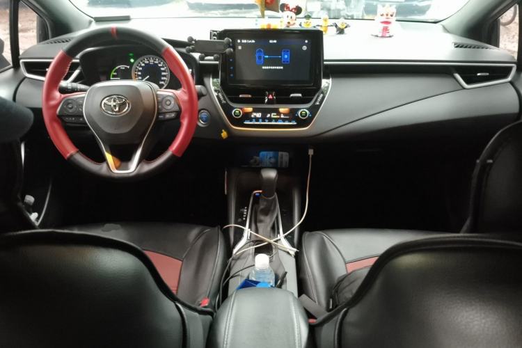 Used Toyota Levin 2019 Dual-Engine 1.8H E-CVT Luxury Edition China VI Standard Center Console