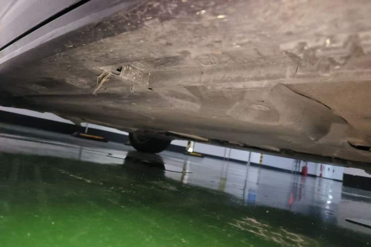 Used Toyota Levin 2019 Dual-Engine 1.8H E-CVT Luxury Edition China VI Standard Chassis Front Right