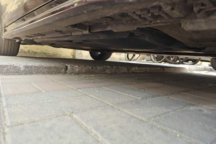 Used Toyota Levin 2019 Dual-Engine 1.8H E-CVT Luxury Edition China VI Standard Chassis Front Right
