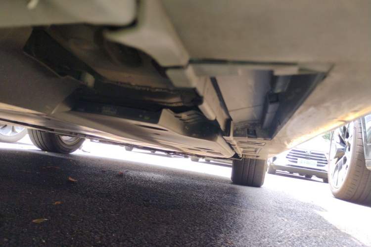 Used Toyota Levin 2019 Dual-Engine 1.8H E-CVT Luxury Edition China VI Standard Chassis Rear Right