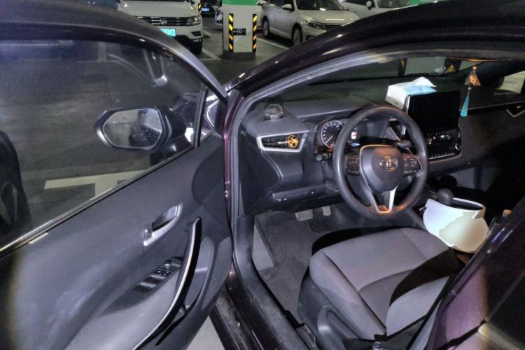 Used Toyota Levin 2019 Dual-Engine 1.8H E-CVT Luxury Edition China V Standard Driver Seat