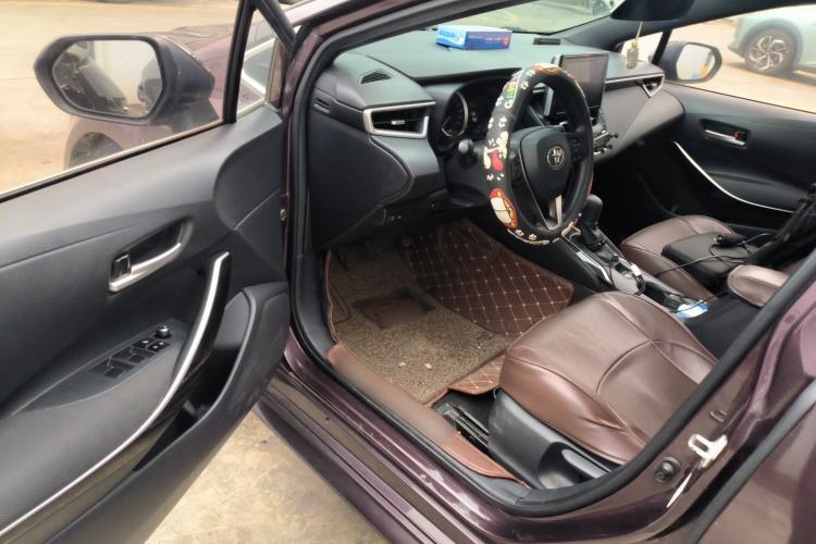 Used Toyota Levin 2019 Dual-Engine 1.8H E-CVT Luxury Edition China VI Standard Driver Seat
