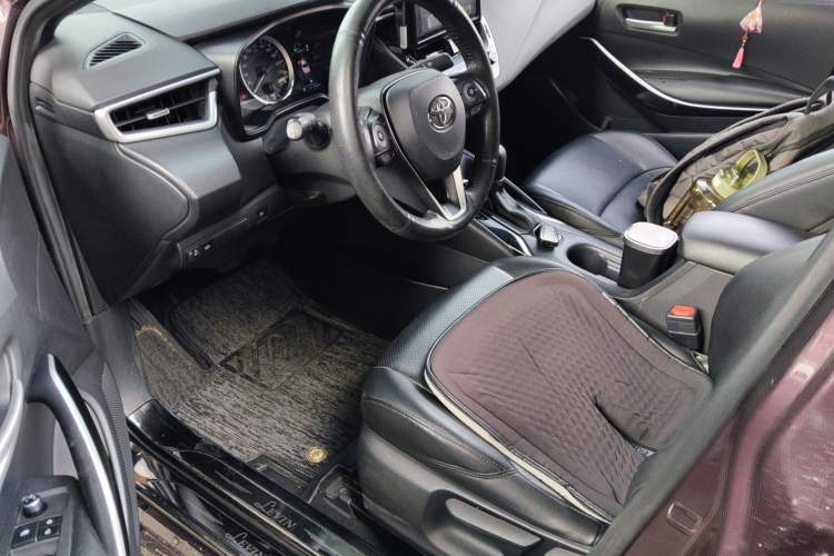 Used Toyota Levin 2019 Dual-Engine 1.8H E-CVT Luxury Edition China V Standard Driver Seat