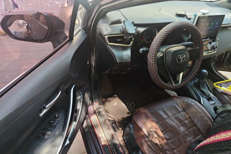 Used Toyota Levin 2019 Dual-Engine 1.8H E-CVT Luxury Edition China VI Standard Driver Seat