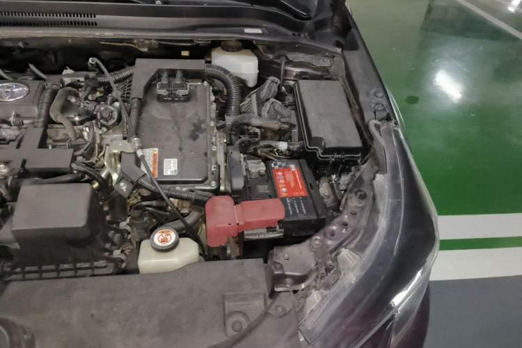 Used Toyota Levin 2019 Dual-Engine 1.8H E-CVT Luxury Edition China VI Standard Engine Bay Left