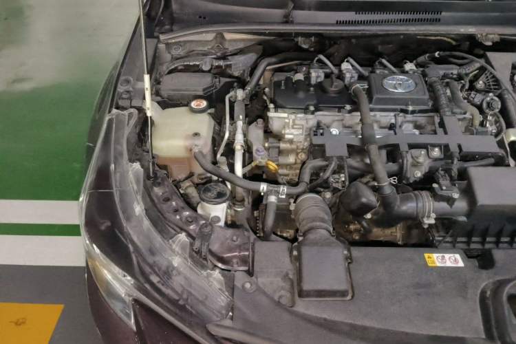 Used Toyota Levin 2019 Dual-Engine 1.8H E-CVT Luxury Edition China VI Standard Engine Bay Right