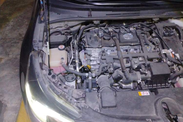 Used Toyota Levin 2019 Dual-Engine 1.8H E-CVT Sport Edition China VI Standard Engine Bay Right